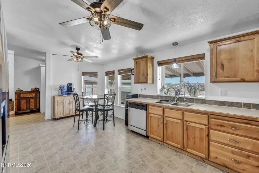 5285 Lemon, Silver Springs, Nevada 89429, 3 Bedrooms Bedrooms, ,2 BathroomsBathrooms,Residential,Residential,Lemon,0,260012913