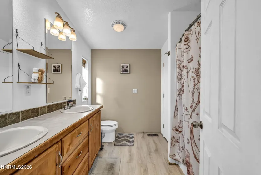 5285 Lemon, Silver Springs, Nevada 89429, 3 Bedrooms Bedrooms, ,2 BathroomsBathrooms,Residential,Residential,Lemon,0,260012913