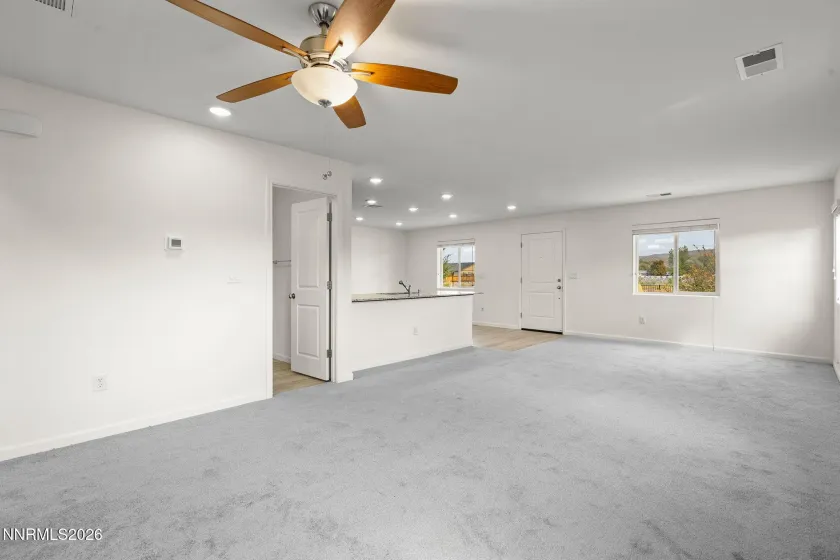 9201 Logan Creek, Reno, Nevada 89506, 2 Bedrooms Bedrooms, ,2 BathroomsBathrooms,Residential,Residential,Logan Creek,0,260012914