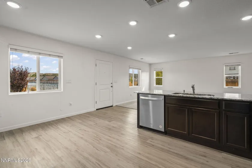 9201 Logan Creek, Reno, Nevada 89506, 2 Bedrooms Bedrooms, ,2 BathroomsBathrooms,Residential,Residential,Logan Creek,0,260012914