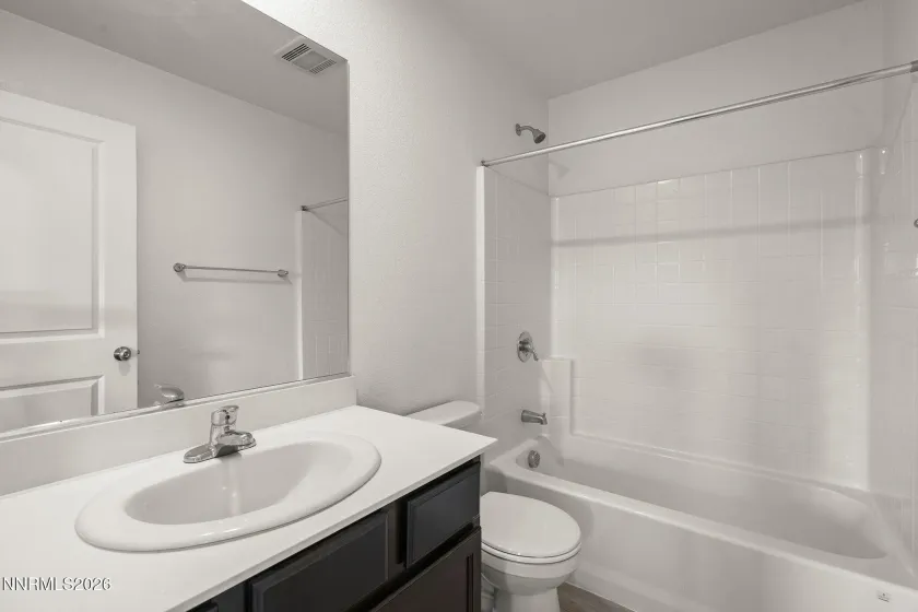 9201 Logan Creek, Reno, Nevada 89506, 2 Bedrooms Bedrooms, ,2 BathroomsBathrooms,Residential,Residential,Logan Creek,0,260012914