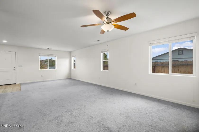 9201 Logan Creek, Reno, Nevada 89506, 2 Bedrooms Bedrooms, ,2 BathroomsBathrooms,Residential,Residential,Logan Creek,0,260012914