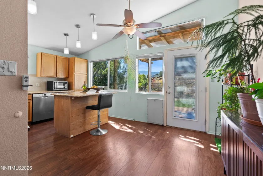 6830 Sonterra, Reno, Nevada 89523, 2 Bedrooms Bedrooms, ,2 BathroomsBathrooms,Residential,Residential,Sonterra,0,260012917