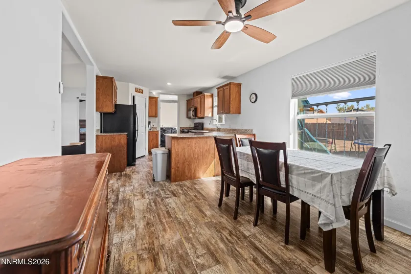 18 Scarsdale, Yerington, Nevada 89447, 3 Bedrooms Bedrooms, ,2 BathroomsBathrooms,Residential,Residential,Scarsdale,0,260012926