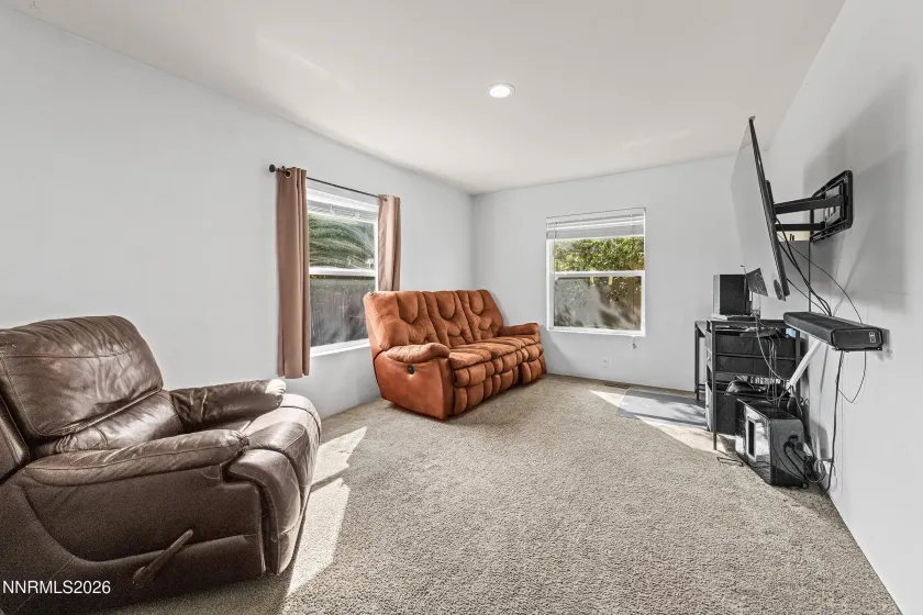 18 Scarsdale, Yerington, Nevada 89447, 3 Bedrooms Bedrooms, ,2 BathroomsBathrooms,Residential,Residential,Scarsdale,0,260012926