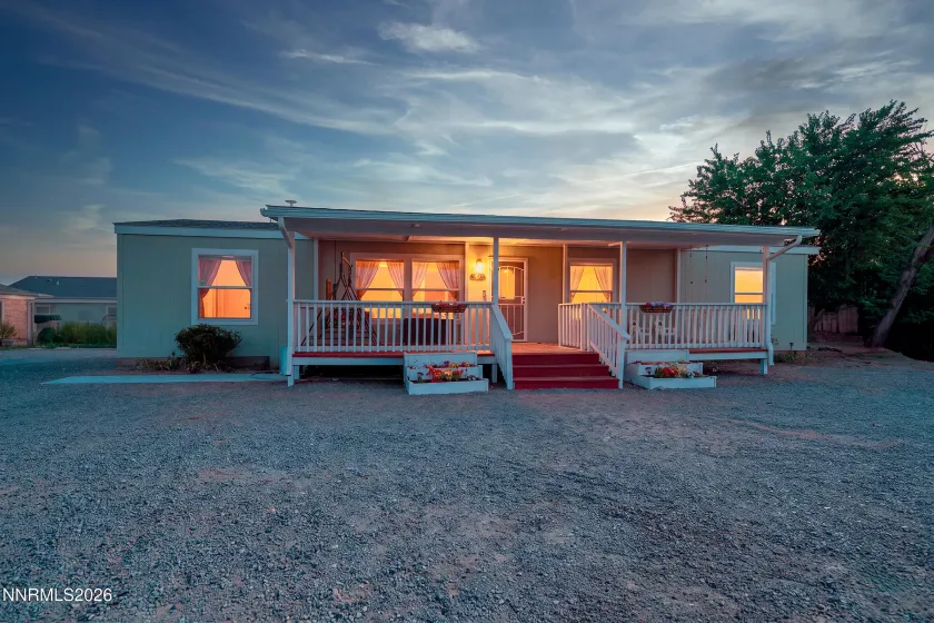18 Scarsdale, Yerington, Nevada 89447, 3 Bedrooms Bedrooms, ,2 BathroomsBathrooms,Residential,Residential,Scarsdale,0,260012926