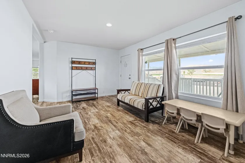 18 Scarsdale, Yerington, Nevada 89447, 3 Bedrooms Bedrooms, ,2 BathroomsBathrooms,Residential,Residential,Scarsdale,0,260012926