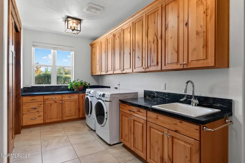 2368 Kincaid, Minden, Nevada 89423, 3 Bedrooms Bedrooms, ,3 BathroomsBathrooms,Residential,Residential,Kincaid,0,260012928