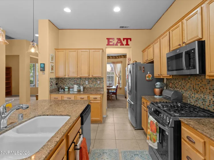 1441 Wild Wolf, Reno, Nevada 89521, 4 Bedrooms Bedrooms, ,3 BathroomsBathrooms,Residential,Residential,Wild Wolf,0,260012929