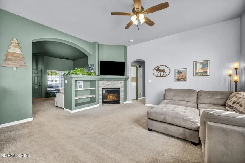 7477 Sansol, Sparks, Nevada 89436, 3 Bedrooms Bedrooms, ,2 BathroomsBathrooms,Residential,Residential,Sansol,0,260012934