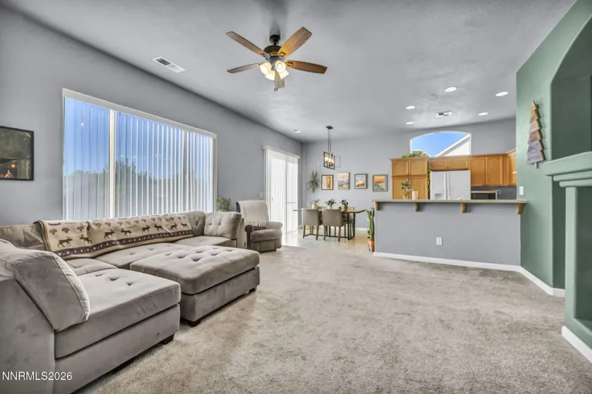 7477 Sansol, Sparks, Nevada 89436, 3 Bedrooms Bedrooms, ,2 BathroomsBathrooms,Residential,Residential,Sansol,0,260012934