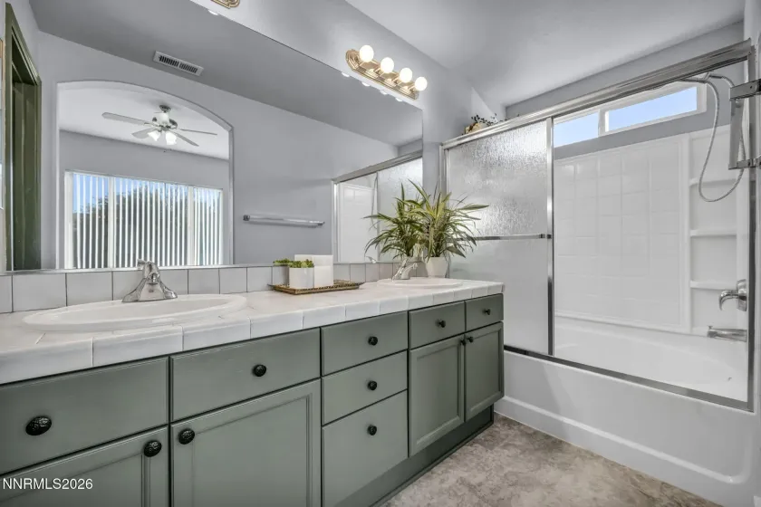 7477 Sansol, Sparks, Nevada 89436, 3 Bedrooms Bedrooms, ,2 BathroomsBathrooms,Residential,Residential,Sansol,0,260012934