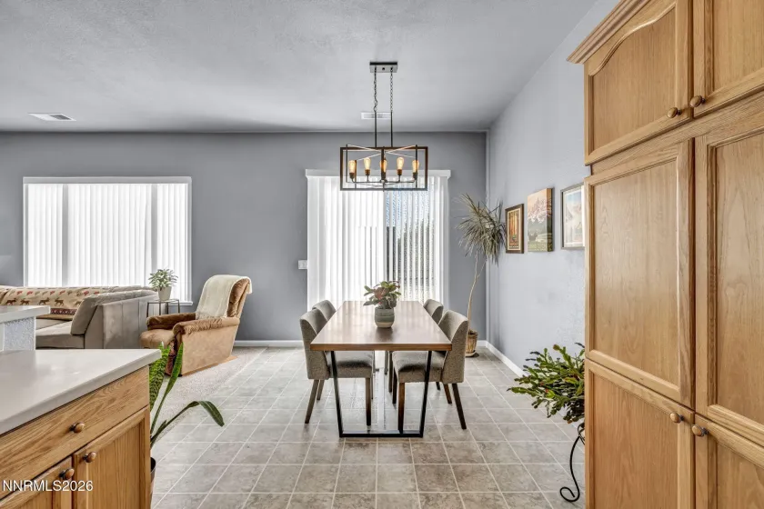 7477 Sansol, Sparks, Nevada 89436, 3 Bedrooms Bedrooms, ,2 BathroomsBathrooms,Residential,Residential,Sansol,0,260012934
