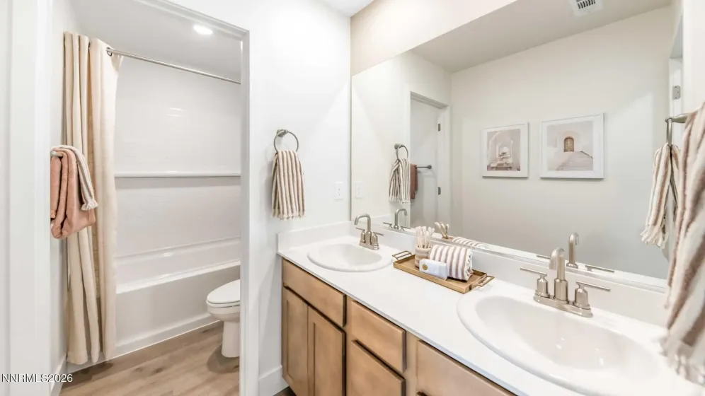 3015 Winze, Reno, Nevada 89512, 4 Bedrooms Bedrooms, ,4 BathroomsBathrooms,Residential,Residential,Winze,0,260012943