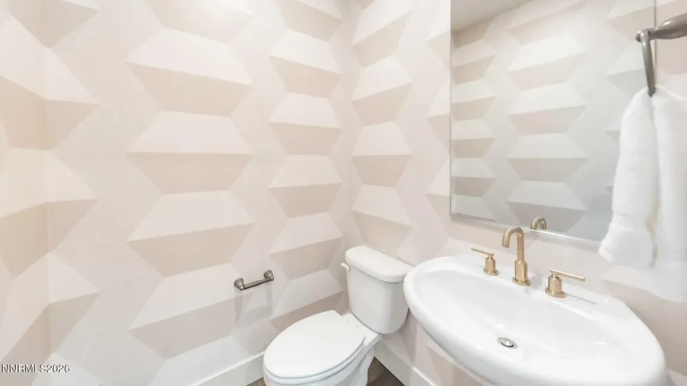 3015 Winze, Reno, Nevada 89512, 4 Bedrooms Bedrooms, ,4 BathroomsBathrooms,Residential,Residential,Winze,0,260012943