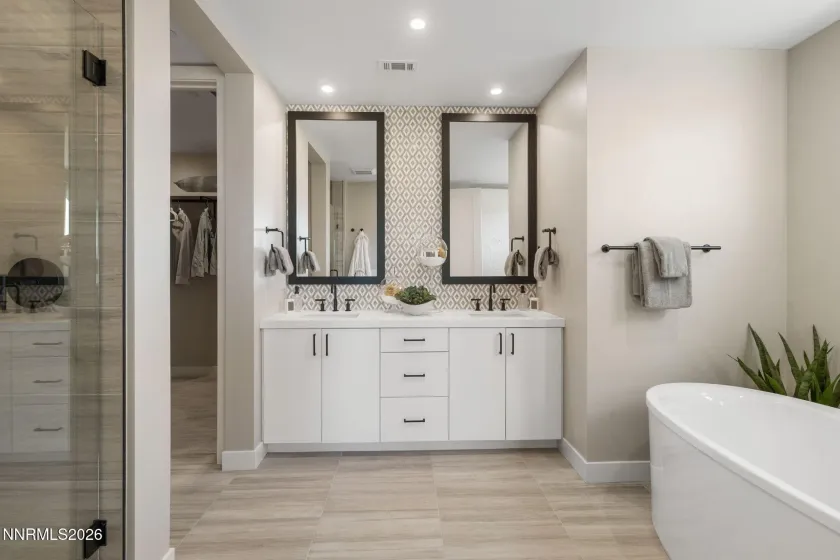 26 Persano, Reno, Nevada 89511, 2 Bedrooms Bedrooms, ,3 BathroomsBathrooms,Residential,Residential,Persano,0,260012947