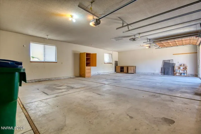 1585 Twin Oaks, Reno, Nevada 89511, 5 Bedrooms Bedrooms, ,3 BathroomsBathrooms,Residential,Residential,Twin Oaks,0,260012950
