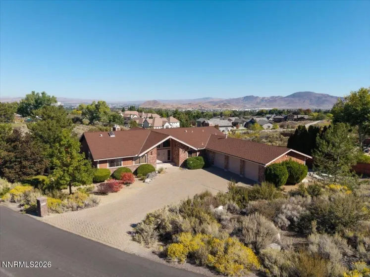 1585 Twin Oaks, Reno, Nevada 89511, 5 Bedrooms Bedrooms, ,3 BathroomsBathrooms,Residential,Residential,Twin Oaks,0,260012950