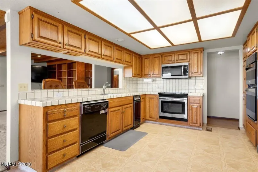 1585 Twin Oaks, Reno, Nevada 89511, 5 Bedrooms Bedrooms, ,3 BathroomsBathrooms,Residential,Residential,Twin Oaks,0,260012950