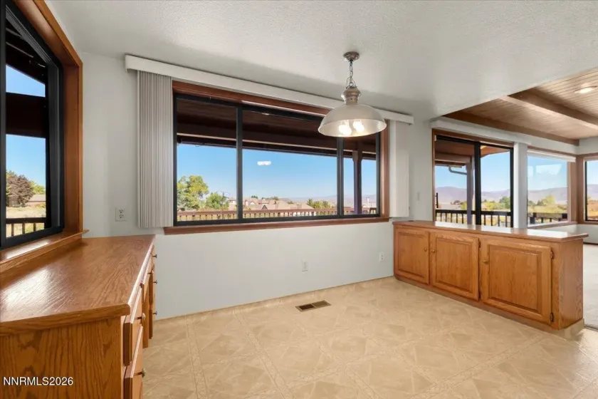 1585 Twin Oaks, Reno, Nevada 89511, 5 Bedrooms Bedrooms, ,3 BathroomsBathrooms,Residential,Residential,Twin Oaks,0,260012950