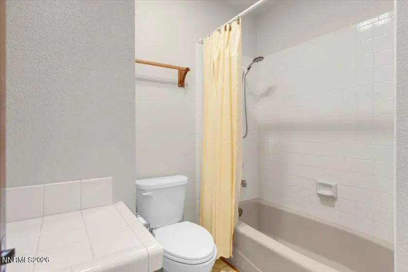 1585 Twin Oaks, Reno, Nevada 89511, 5 Bedrooms Bedrooms, ,3 BathroomsBathrooms,Residential,Residential,Twin Oaks,0,260012950