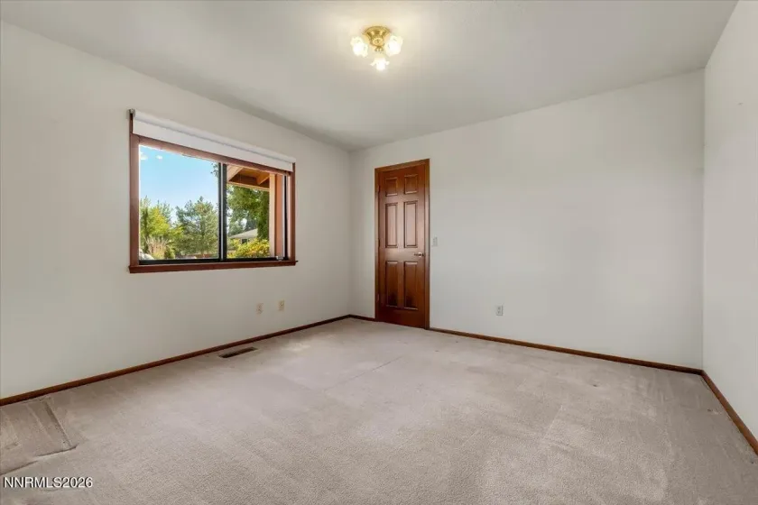 1585 Twin Oaks, Reno, Nevada 89511, 5 Bedrooms Bedrooms, ,3 BathroomsBathrooms,Residential,Residential,Twin Oaks,0,260012950