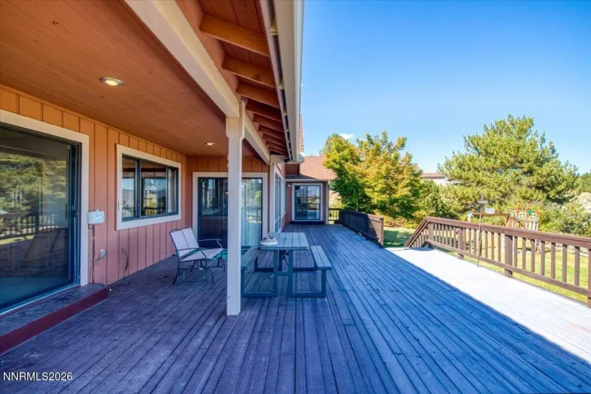 1585 Twin Oaks, Reno, Nevada 89511, 5 Bedrooms Bedrooms, ,3 BathroomsBathrooms,Residential,Residential,Twin Oaks,0,260012950