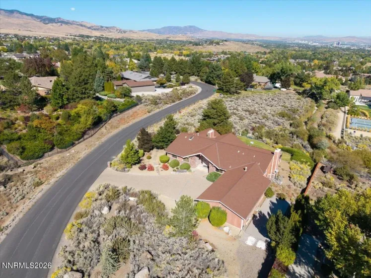 1585 Twin Oaks, Reno, Nevada 89511, 5 Bedrooms Bedrooms, ,3 BathroomsBathrooms,Residential,Residential,Twin Oaks,0,260012950