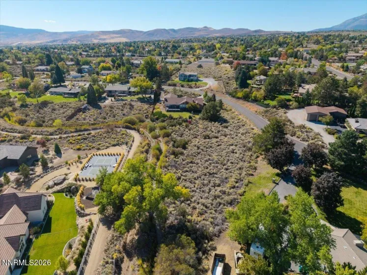 1585 Twin Oaks, Reno, Nevada 89511, 5 Bedrooms Bedrooms, ,3 BathroomsBathrooms,Residential,Residential,Twin Oaks,0,260012950