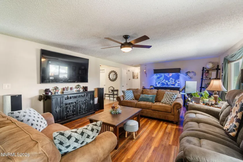 4400 Gentry, Carson City, Nevada 89701, 3 Bedrooms Bedrooms, ,2 BathroomsBathrooms,Residential,Residential,Gentry,0,260012954