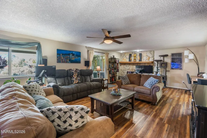 4400 Gentry, Carson City, Nevada 89701, 3 Bedrooms Bedrooms, ,2 BathroomsBathrooms,Residential,Residential,Gentry,0,260012954