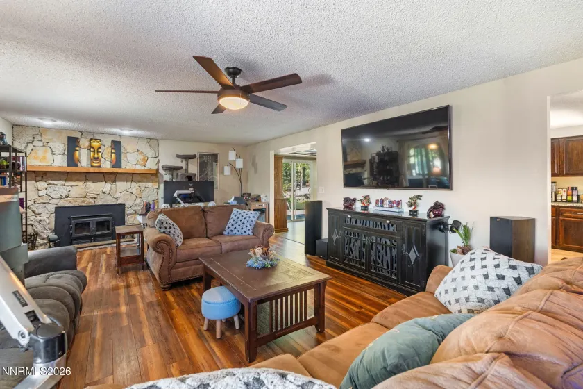 4400 Gentry, Carson City, Nevada 89701, 3 Bedrooms Bedrooms, ,2 BathroomsBathrooms,Residential,Residential,Gentry,0,260012954