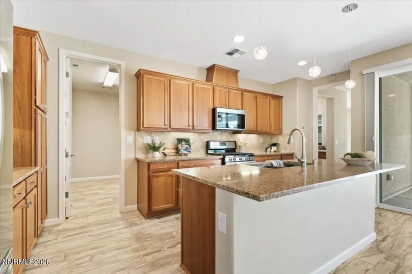 2280 Brego, Reno, Nevada 89521, 2 Bedrooms Bedrooms, ,3 BathroomsBathrooms,Residential,Residential,Brego,0,260012958