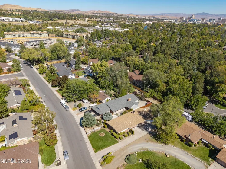 580 Shamrock, Reno, Nevada 89509, 3 Bedrooms Bedrooms, ,2 BathroomsBathrooms,Residential,Residential,Shamrock,0,260012960