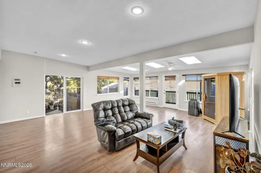 Bonus room / Bad room/ gym / game room