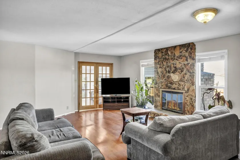 Family room 2