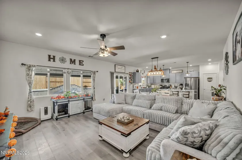 204 Chandler, Dayton, Nevada 89403, 5 Bedrooms Bedrooms, ,3 BathroomsBathrooms,Residential,Residential,Chandler,0,260012964