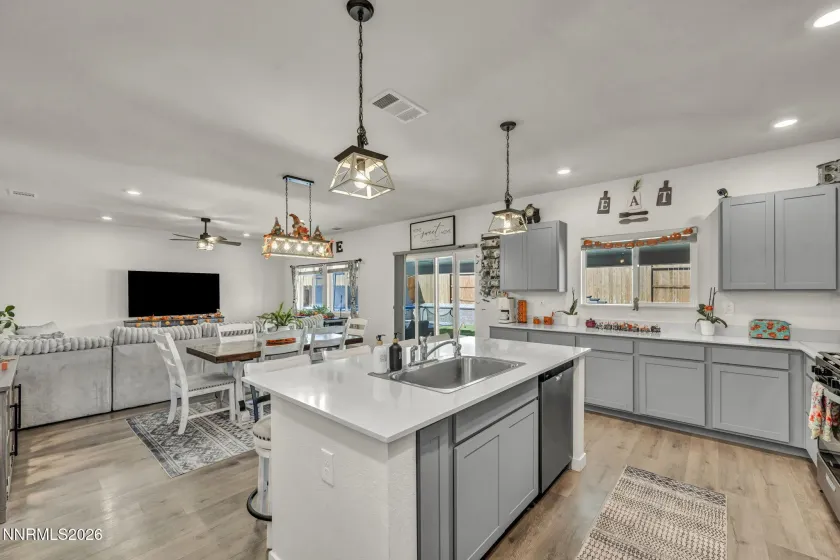 204 Chandler, Dayton, Nevada 89403, 5 Bedrooms Bedrooms, ,3 BathroomsBathrooms,Residential,Residential,Chandler,0,260012964
