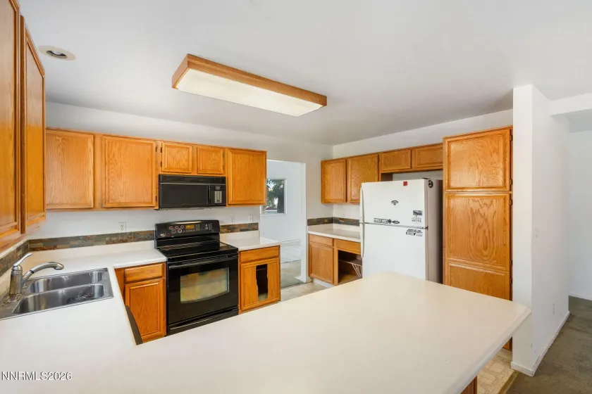 6295 Cree, Sun Valley, Nevada 89433, 3 Bedrooms Bedrooms, ,3 BathroomsBathrooms,Residential,Residential,Cree,0,260012965