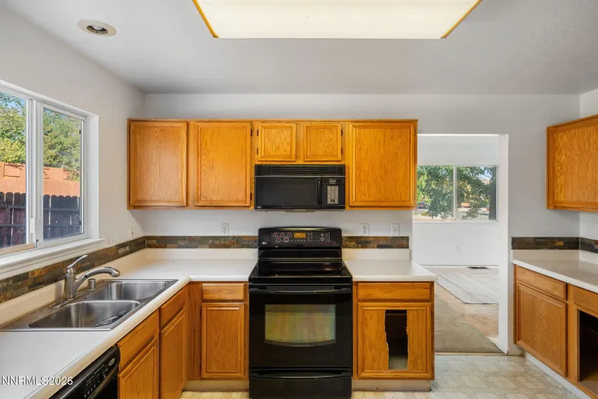6295 Cree, Sun Valley, Nevada 89433, 3 Bedrooms Bedrooms, ,3 BathroomsBathrooms,Residential,Residential,Cree,0,260012965