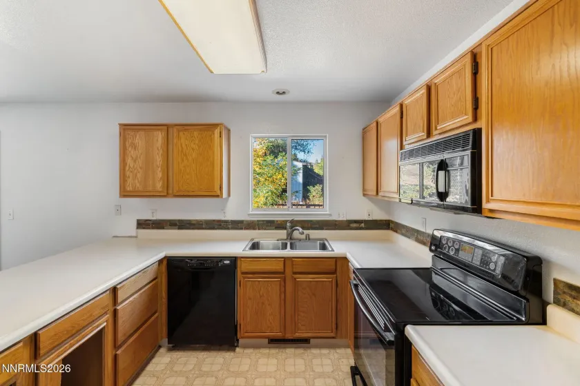 6295 Cree, Sun Valley, Nevada 89433, 3 Bedrooms Bedrooms, ,3 BathroomsBathrooms,Residential,Residential,Cree,0,260012965