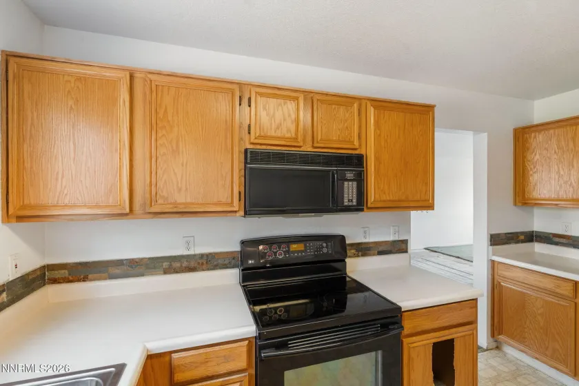 6295 Cree, Sun Valley, Nevada 89433, 3 Bedrooms Bedrooms, ,3 BathroomsBathrooms,Residential,Residential,Cree,0,260012965