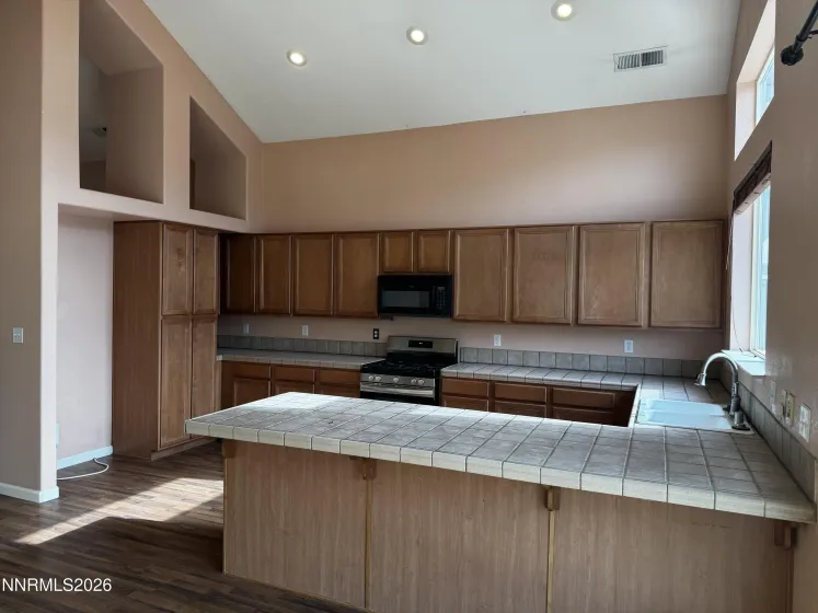 2011 Rawles, Fernley, Nevada 89408, 3 Bedrooms Bedrooms, ,3 BathroomsBathrooms,Residential,Residential,Rawles,0,260012971