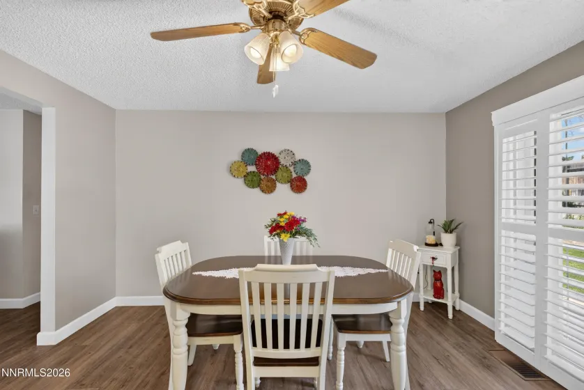 1450 Ridgeland, Sparks, Nevada 89434, 3 Bedrooms Bedrooms, ,2 BathroomsBathrooms,Residential,Residential,Ridgeland,0,260012987