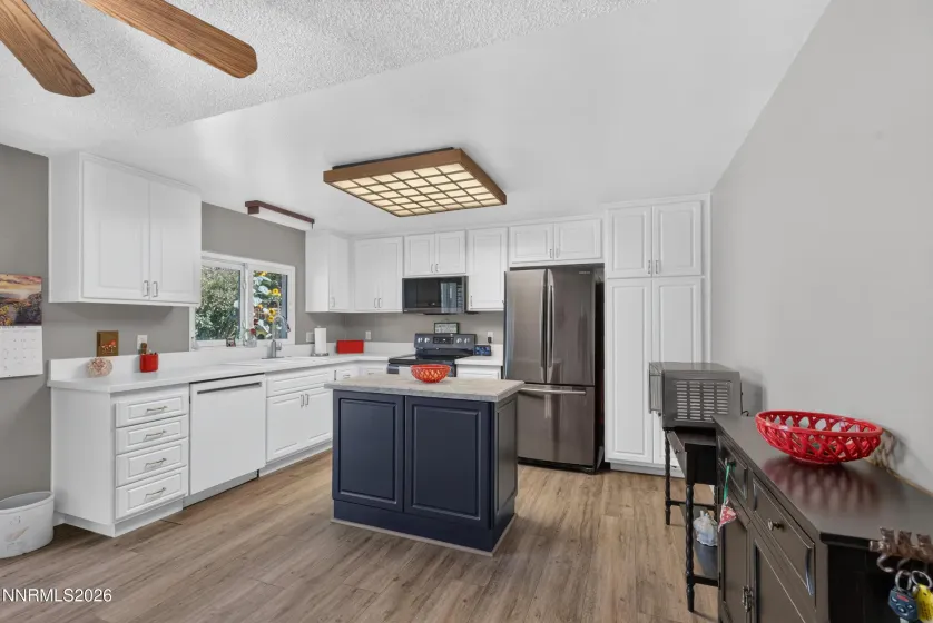 1450 Ridgeland, Sparks, Nevada 89434, 3 Bedrooms Bedrooms, ,2 BathroomsBathrooms,Residential,Residential,Ridgeland,0,260012987