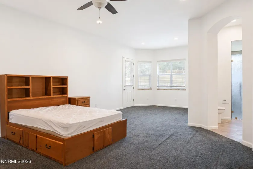 5565 Wedekind, Sparks, Nevada 89431, 5 Bedrooms Bedrooms, ,4 BathroomsBathrooms,Residential,Residential,Wedekind,0,260012989