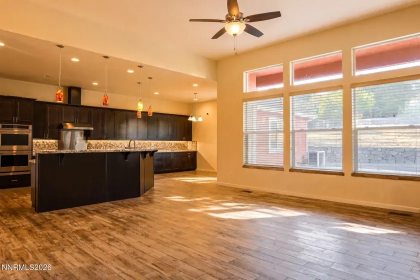 5565 Wedekind, Sparks, Nevada 89431, 5 Bedrooms Bedrooms, ,4 BathroomsBathrooms,Residential,Residential,Wedekind,0,260012989