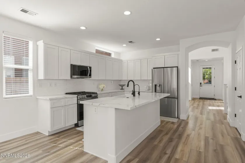 10566 Eagle Falls, Reno, Nevada 89521, 5 Bedrooms Bedrooms, ,3 BathroomsBathrooms,Residential,Residential,Eagle Falls,0,260012990