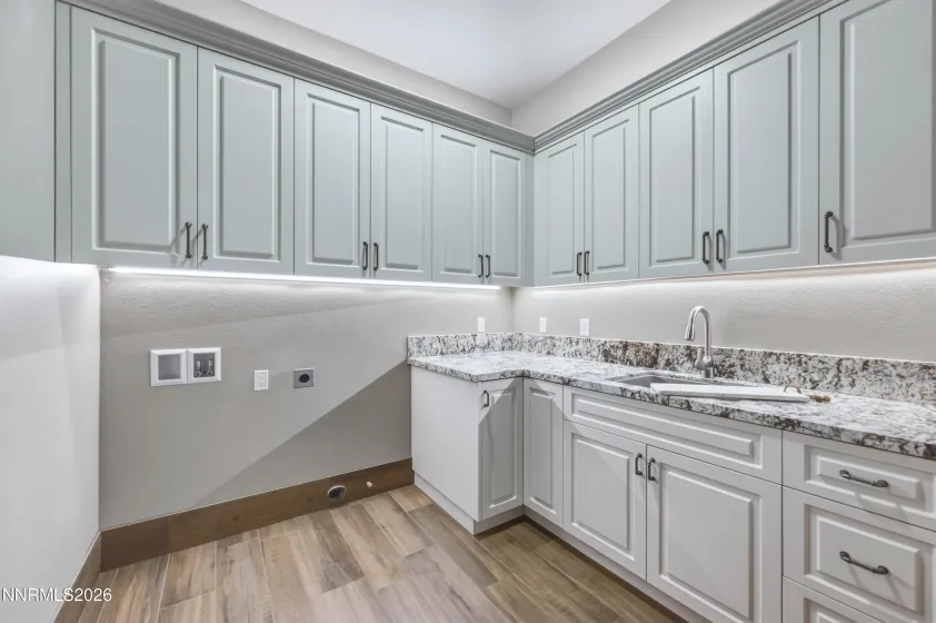 1690 Circle Stone, Reno, Nevada 89523, 4 Bedrooms Bedrooms, ,5 BathroomsBathrooms,Residential,Residential,Circle Stone,0,260012994