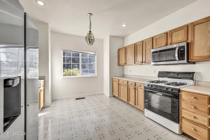 2251 Helga, Sparks, Nevada 89431, 3 Bedrooms Bedrooms, ,2 BathroomsBathrooms,Residential,Residential,Helga,0,260012995
